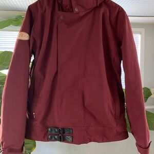 New Burton Women’s B77 Snowboard/Ski Jacket Size Large Color Burgundy